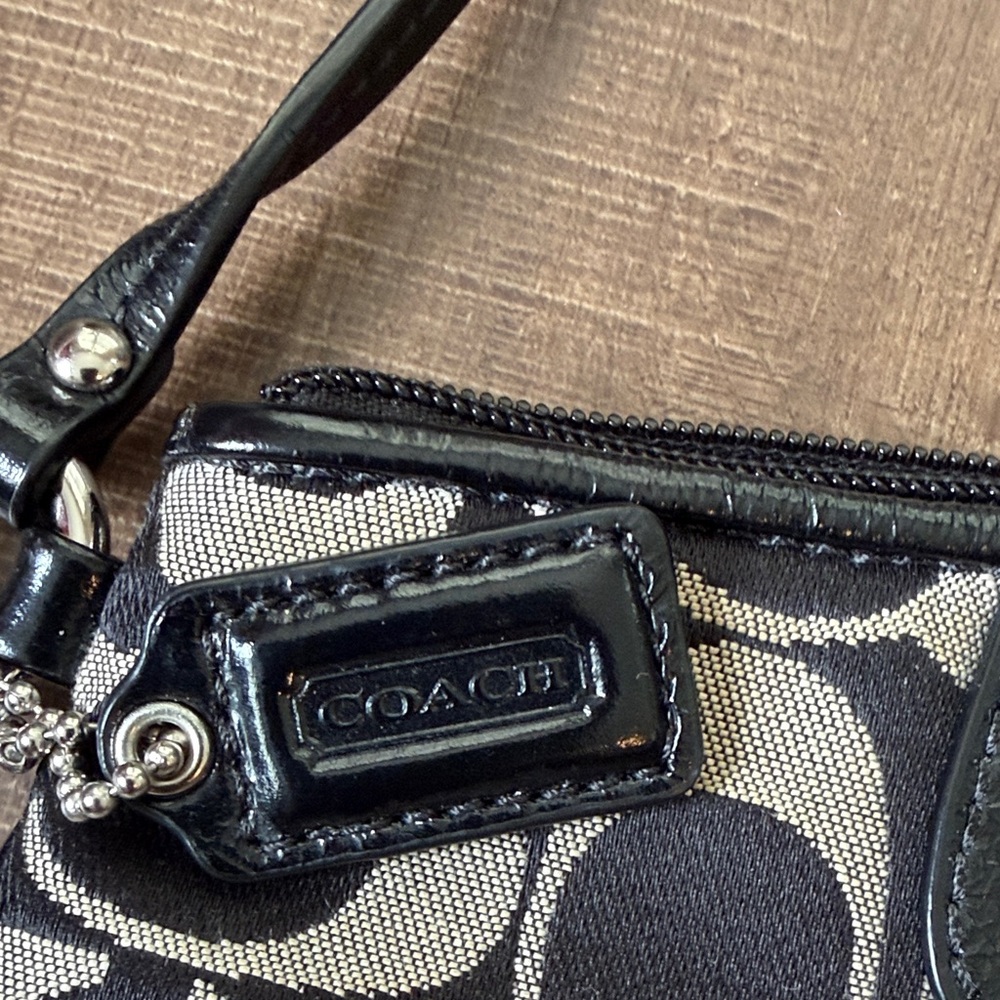 Coach Black and Cream Wristlet - Picture 2 of 6